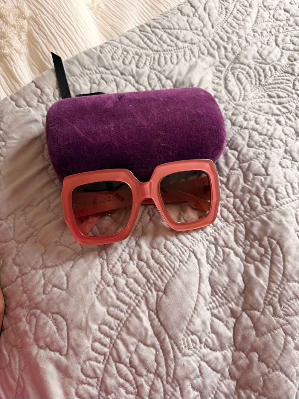 Gucci Pink Square Frame Sunglasses with Gold GG Accents - Picture 3 of 3